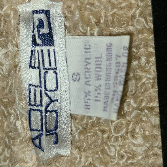 Sweater jacket, vintage style! - Picture 2 of 5